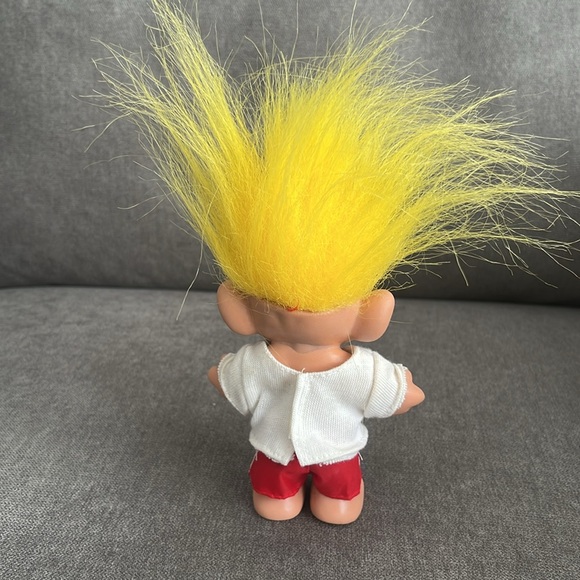 Vintage Yellow Haired Sports Fan/Athlete Forest Troll Doll - Picture 4 of 7